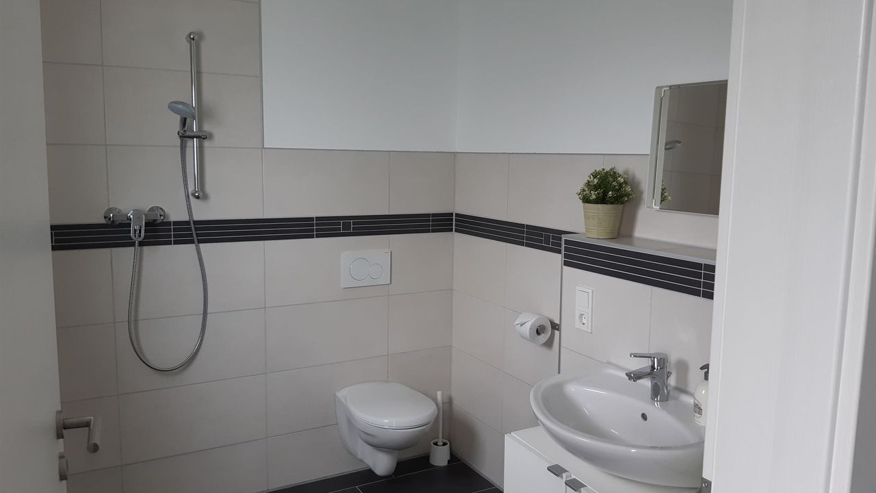 Gäste-WC auf Wohnetage Gäste-WC auf Wohnetage